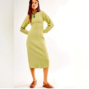 Gabby Seamless Midi Dress NWOT